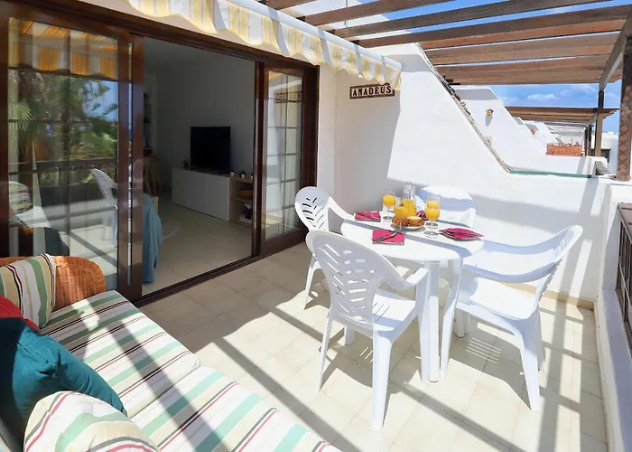 Los Helechos A1, Central 2 Bed Pdc